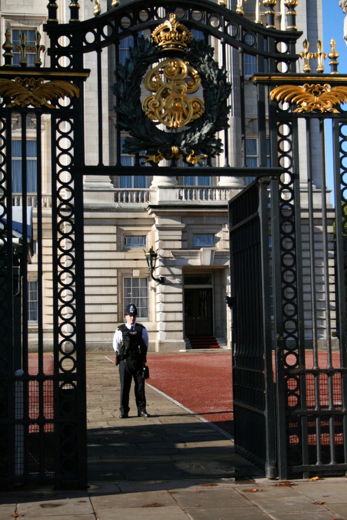 Policier anglais à Buckingham Palace