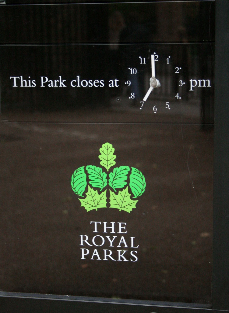 Panneau et horaires The Royal Parks